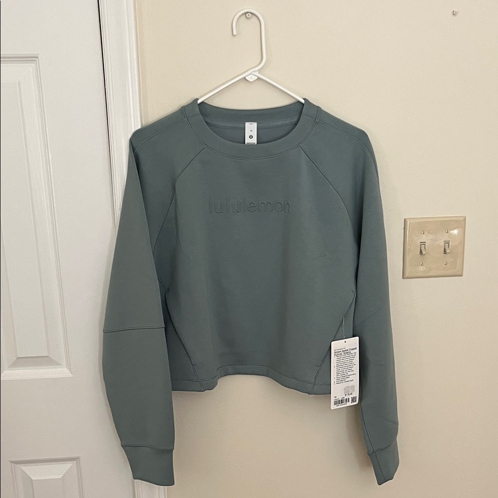 NWT Lululemon Athletica Smooth Spacer Cropped Pullover